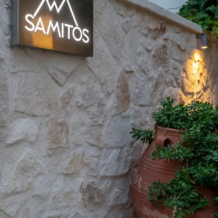 Apartment Upper Samitos *