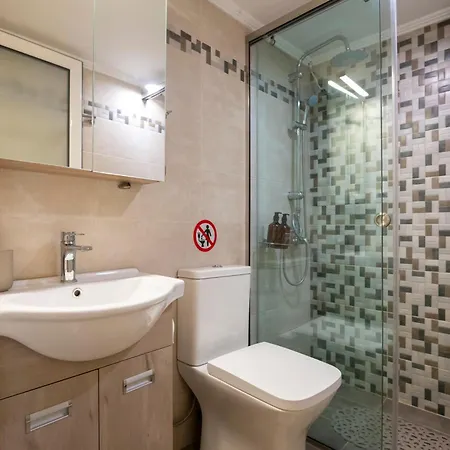 Apartment Upper Samitos *