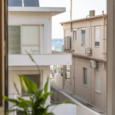 Apartment Upper Samitos *